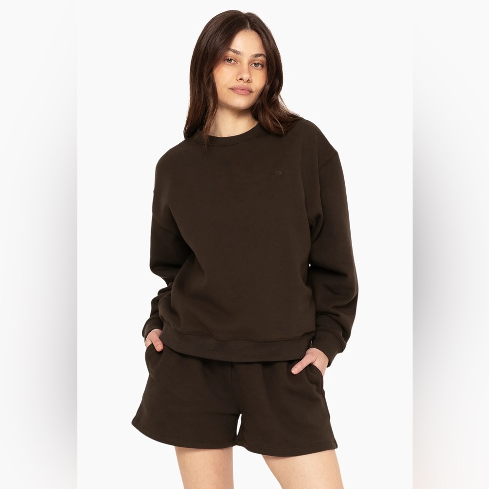 SET Active Sweatshirt (M) and Shorts (S) Set in Espresso